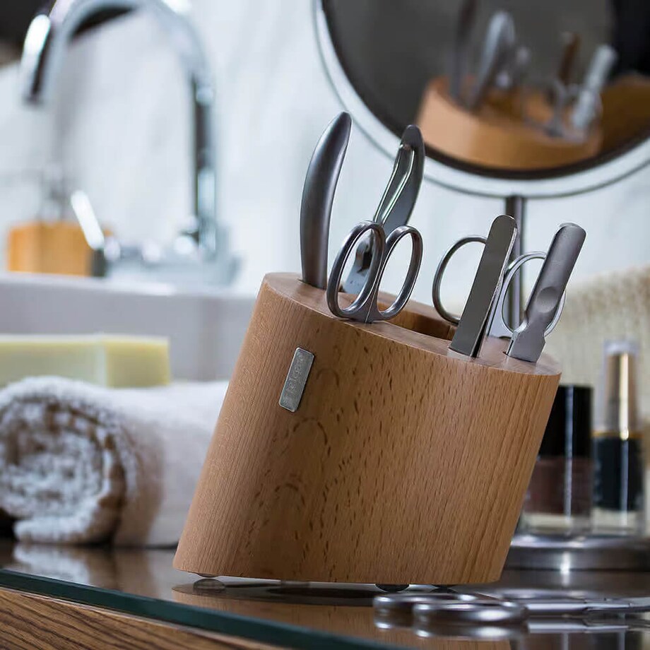 Pojemnik do przechowywania przyborów do manicure Artelegno