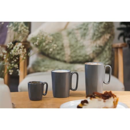 Dwa kubki ceramiczne z uszkiem 250 ml Fuori szare 30015