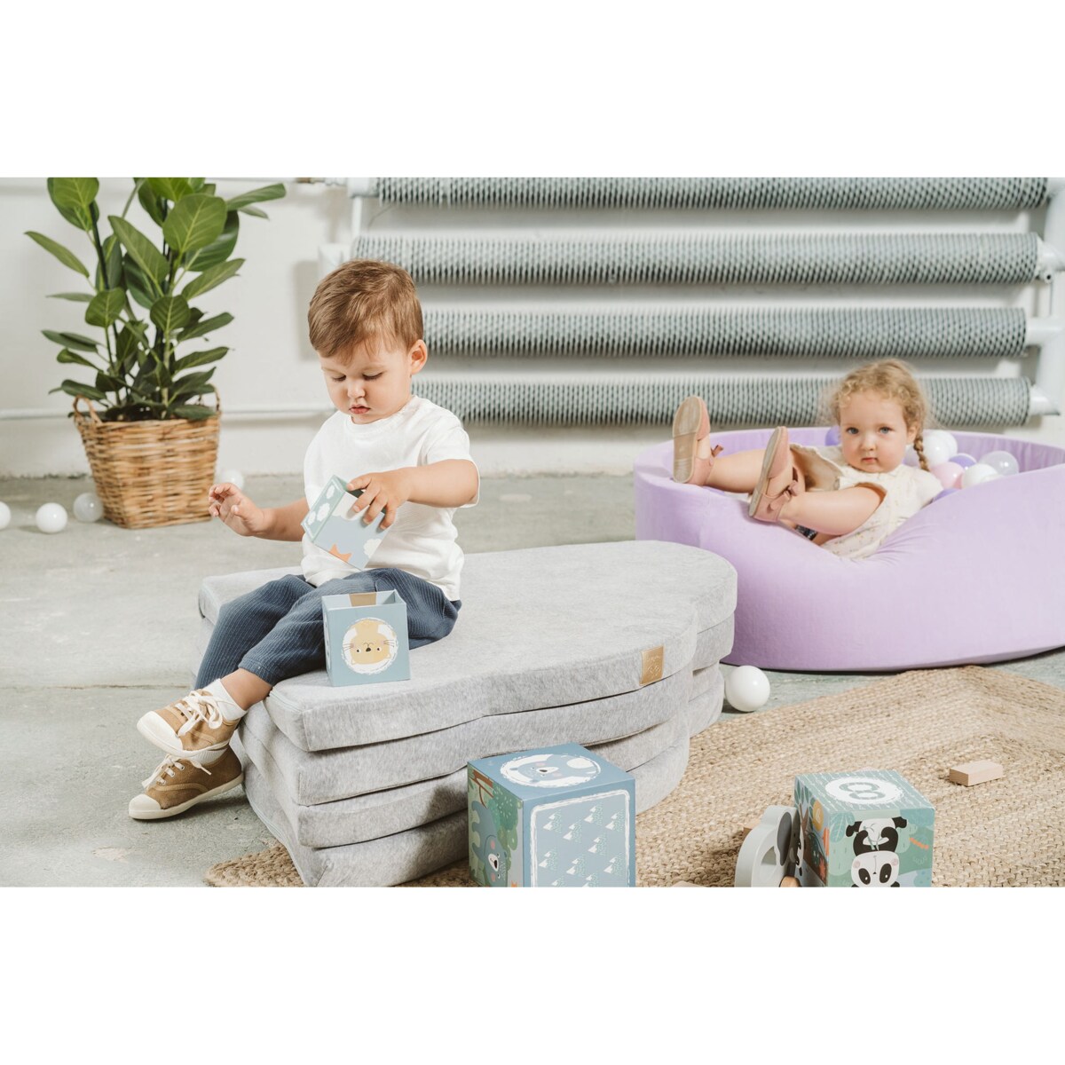 Mata Chmurka 160x160cm dla Dzieci, Welurowa, Jasnoszara