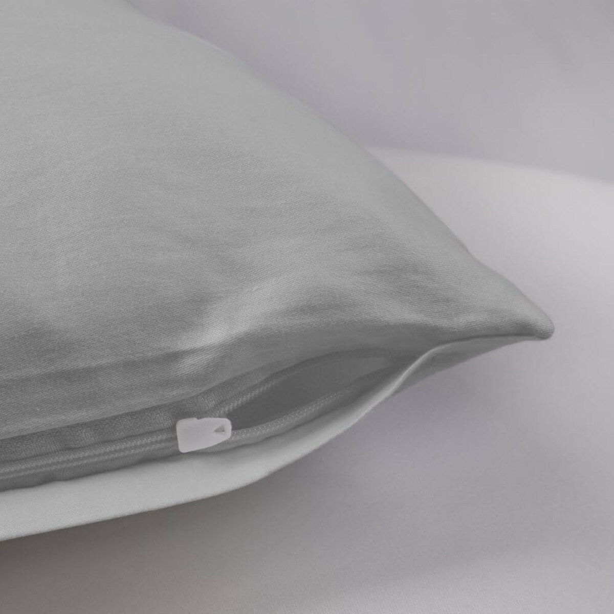 Poszewka satynowa 70x80 kolor Popiel