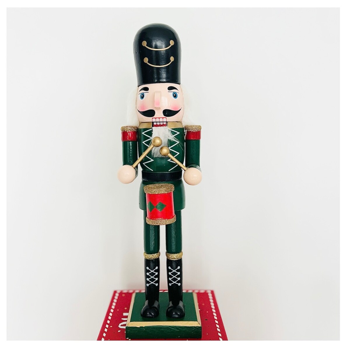 Drewniany dziadek do orzechów 38 cm