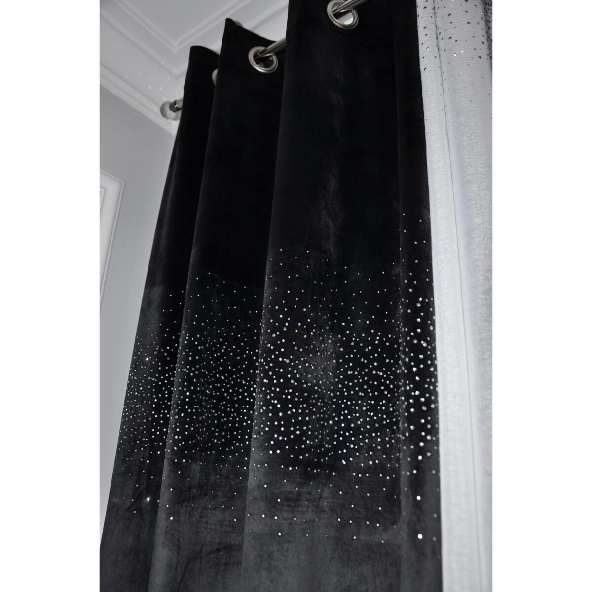 Zasłona welurowa "ALLUMINIUM" 140x250 KRYSZTAŁKI na przelotki czarny