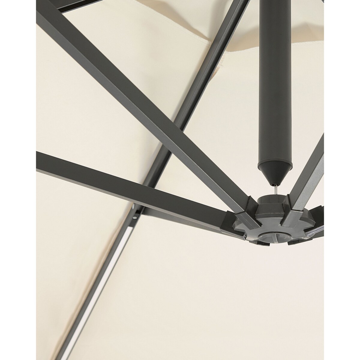 Parasol ogrodowy LED ⌀ 285 cm beżowy CORVAL