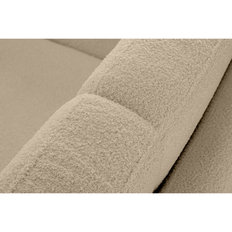 KONSIMO TAGIO Skandynawska 3-osobowa sofa z beżowej tkaniny jagnięcej