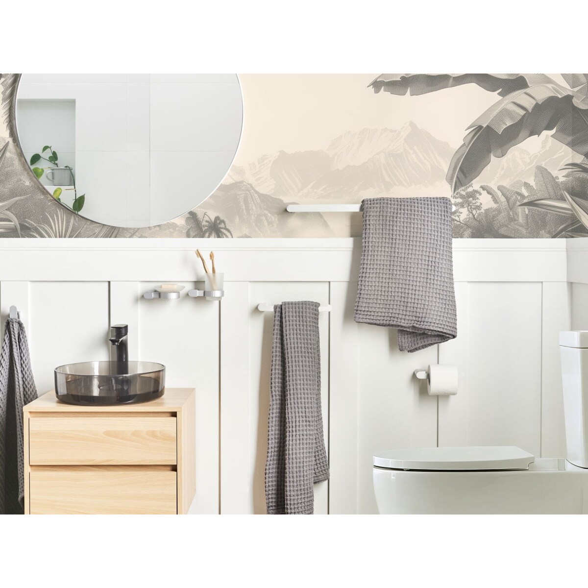 Zestaw akcesoriów toaletowych 6 elementów PARACAS Z uchwytami i haczykami na ręczniki Srebrny