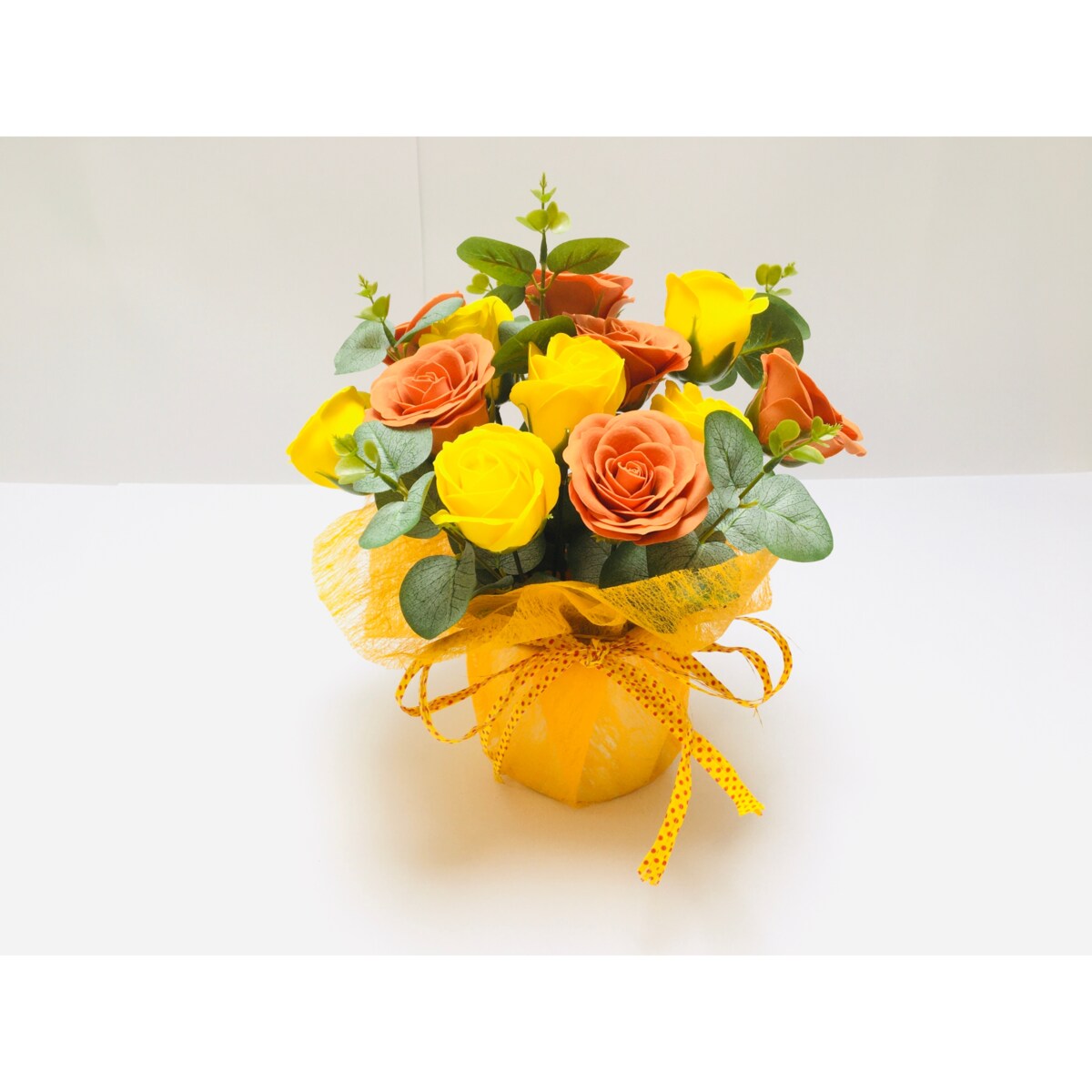 BUKIET Z MYDLANYCH PACHNĄCYCH KWIATÓW na prezent upominek Wielkanoc święta