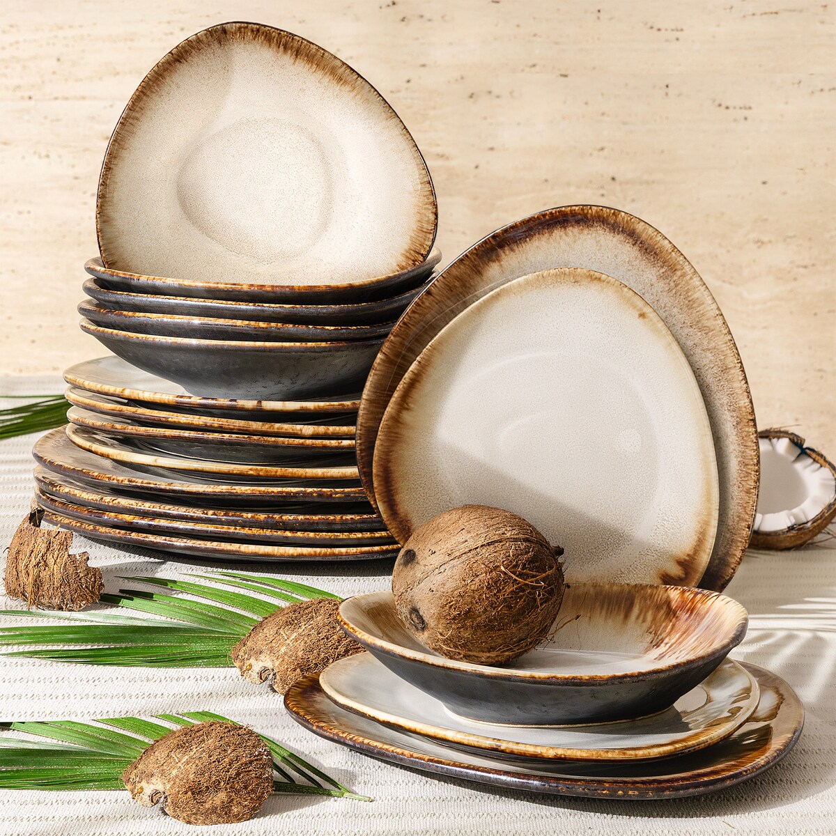 Konsimo PRIMA Zestaw obiadowy 6os. (18 el.), jasnobeżowy