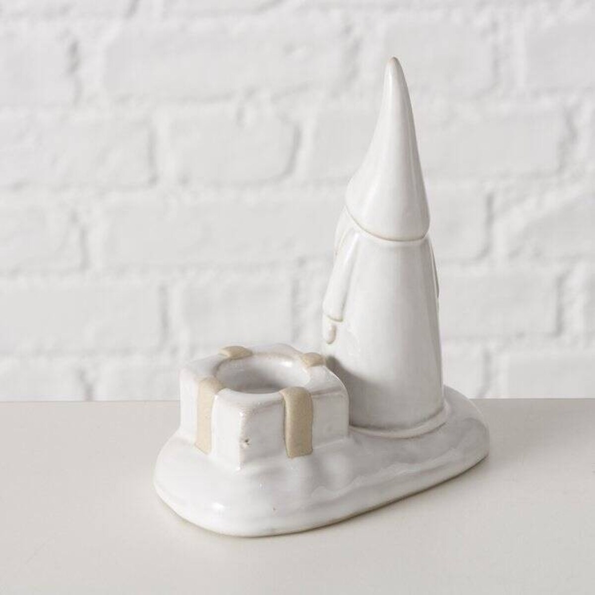 Świecznik z krasnalem 9,6x11,2 cm KABOUTER