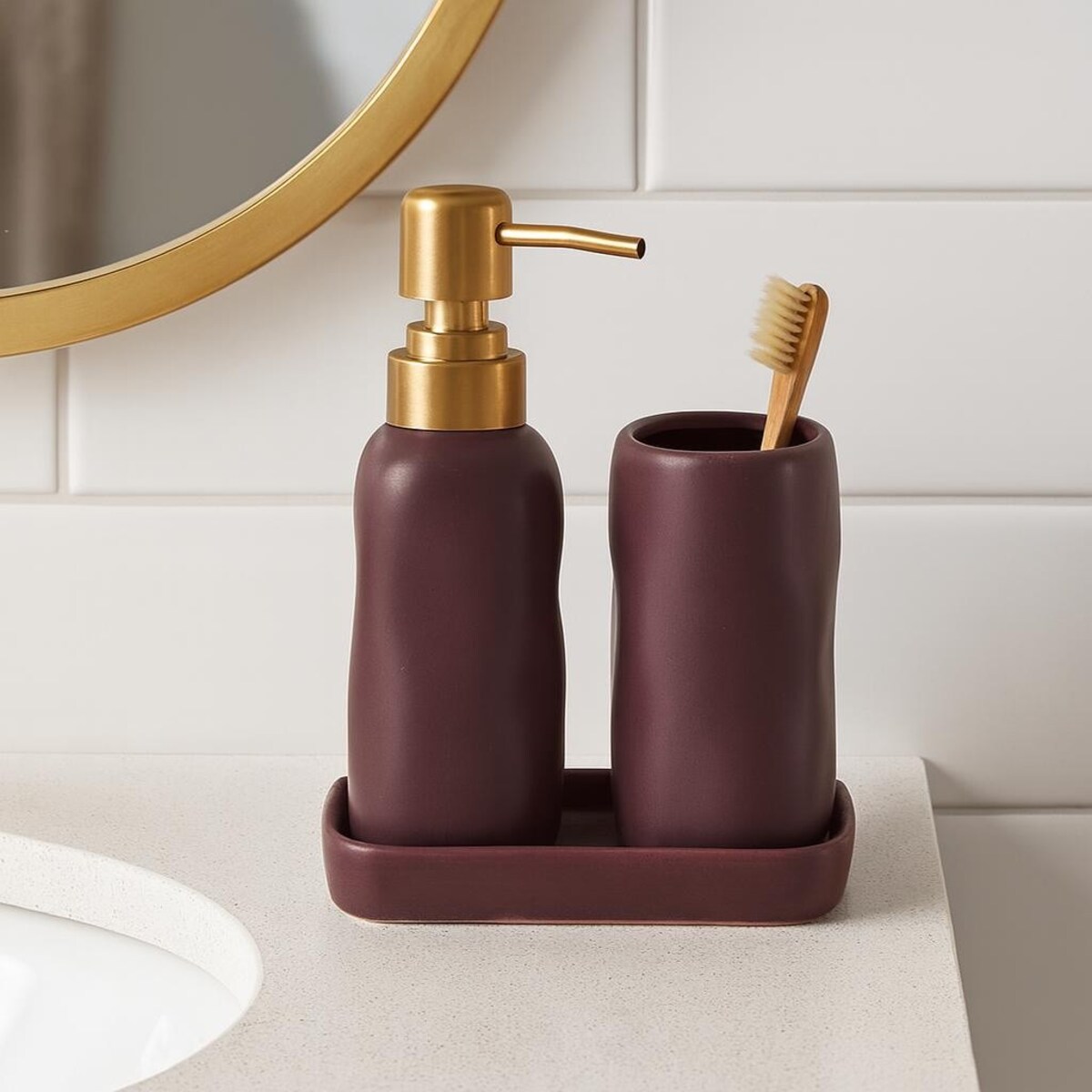 Komplet łazienkowy ze złotą pompką 400 ml 17x14x11 cm FLIKA bordowy