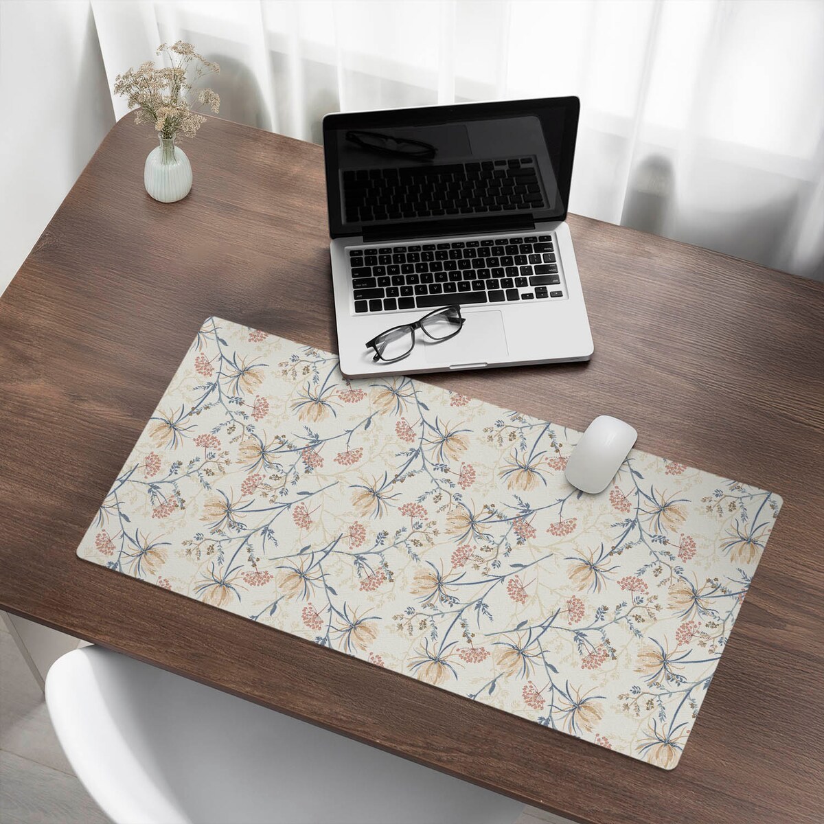 Kremowa mata na biurko Kwiatowy wzór vintage, 90x45 cm