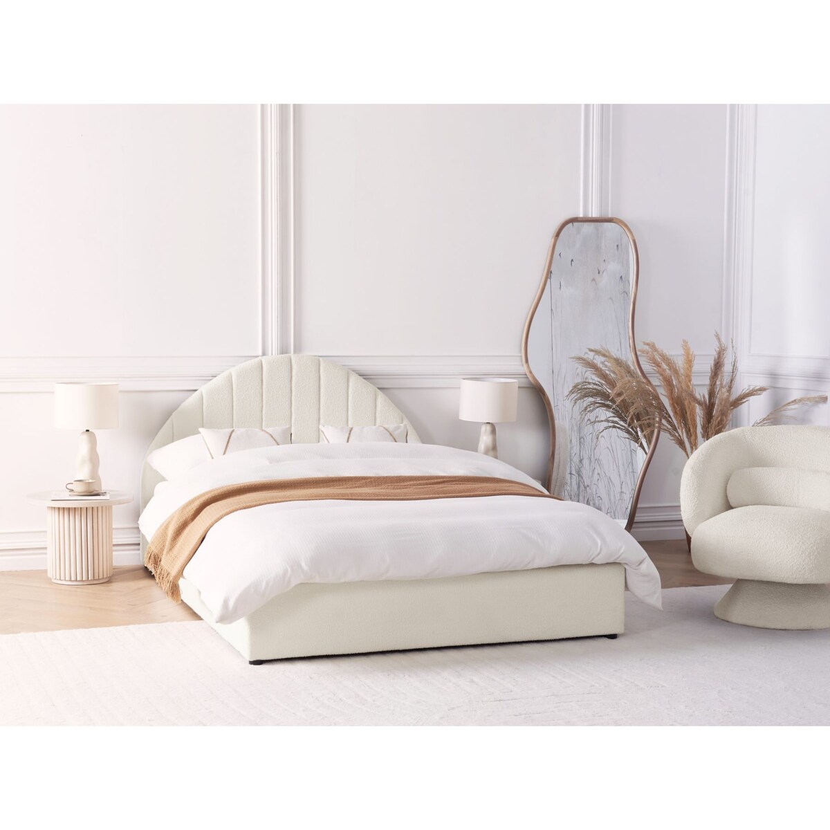 Łóżko z pojemnikiem boucle 140 x 200 cm złamana biel CHADENET