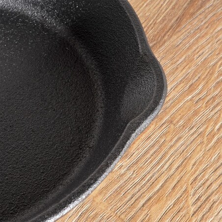 Patelnia Żeliwna Okrągła Talerz Żeliwny na Kuchenke Grill Ognisko 16 cm