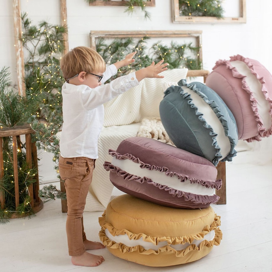 Pufa Macaron Dusty pink, poduszka w kształcie ciastka