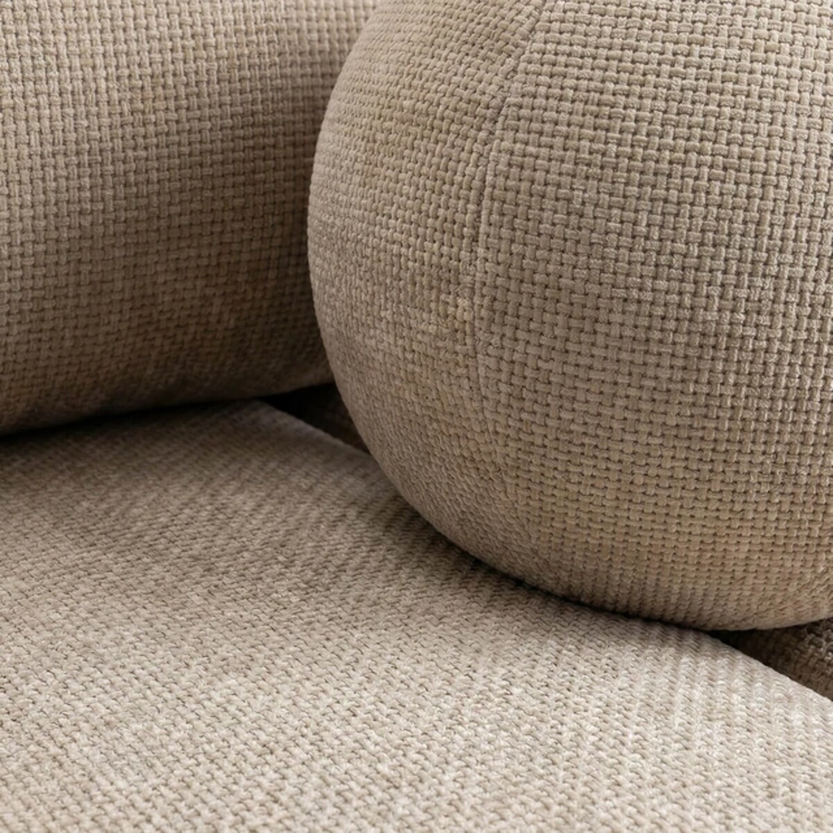 Sofa rozkładana 2-osobowa z funkcją spania do salonu beżowa SARIA
