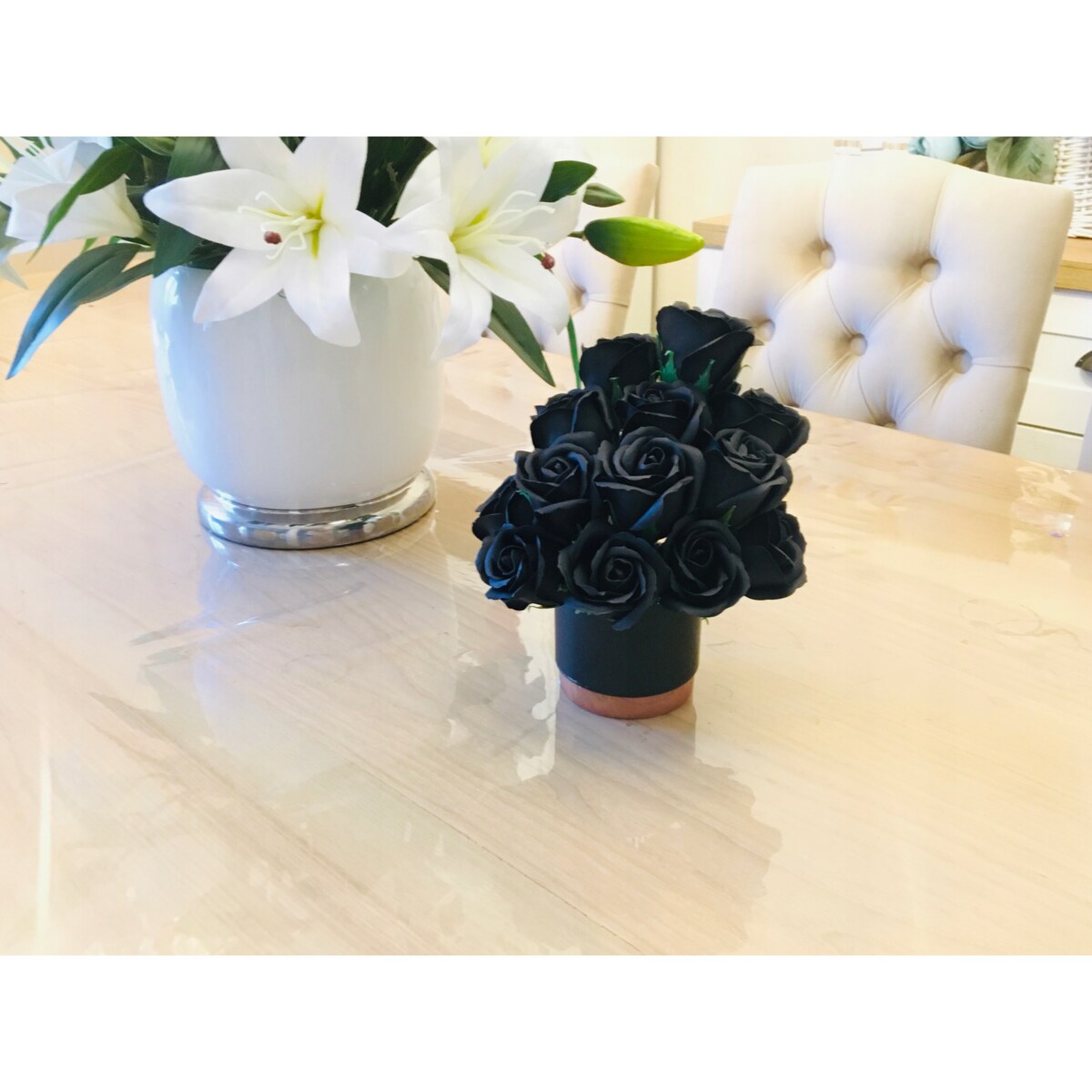 BUKIET CZARNE MYDLANE WIECZNE RÓŻE na smutek żal pamiętamy dekoracja box