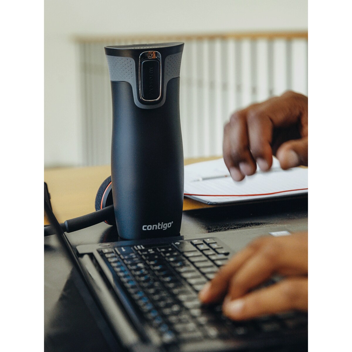 Kubek termiczny Contigo West Loop 2.0 470 ml - Pierwszy bohater syna - Czarny Mat