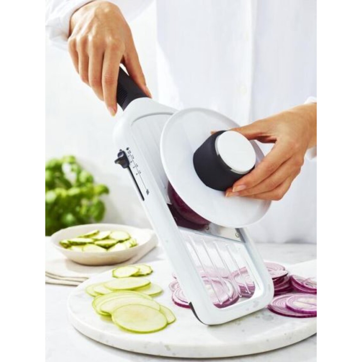 Szatkownica z regulacją grubości Good Grips Oxo