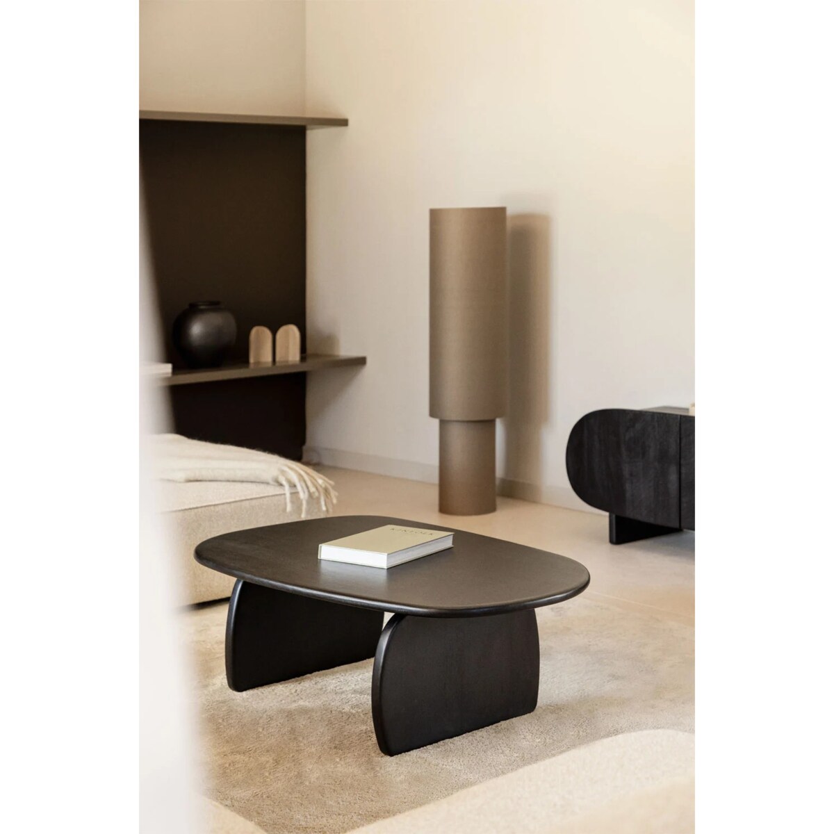 Stolik kawowy owalny 110x70 cm z drewna mango Agathe