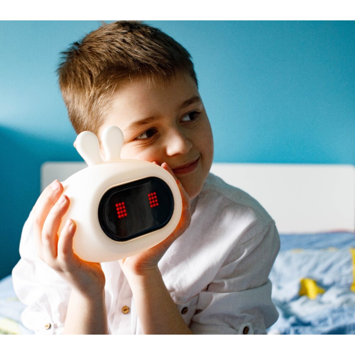 Innogio GIOrabbit silikonowa lampka nocna z zegarem i budzikiem króliczek 8 kolorów LED