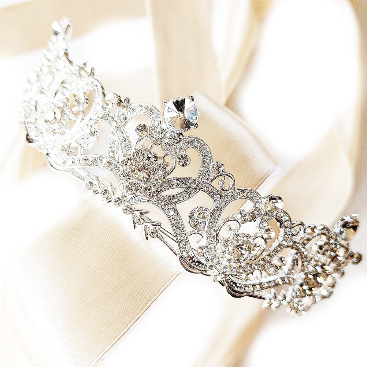 SREBRNA tiara ażurowa cyrkonie zawijasy ELEGANCKA błysk połysk ozdoba ślub