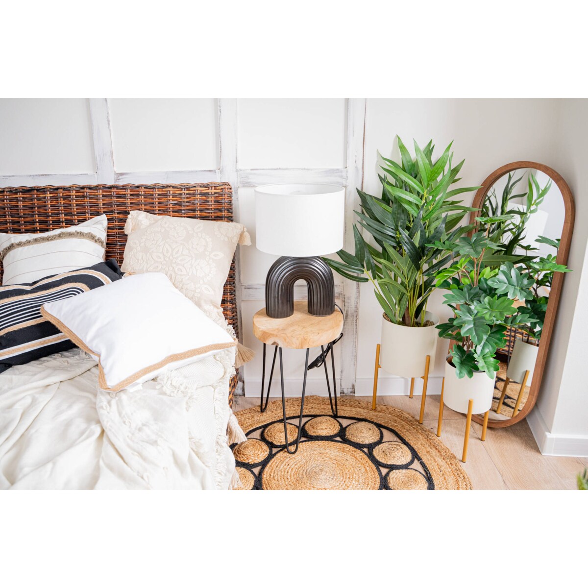 Lustro owalne w drewnianej ramie Gianni, 35 x 90 cm