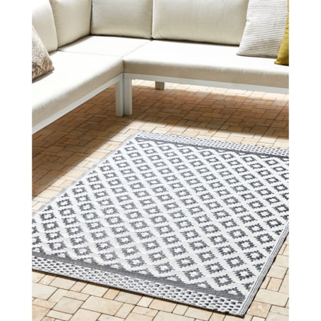 Dywan zewnętrzny 120 x 180 cm czarny THANE