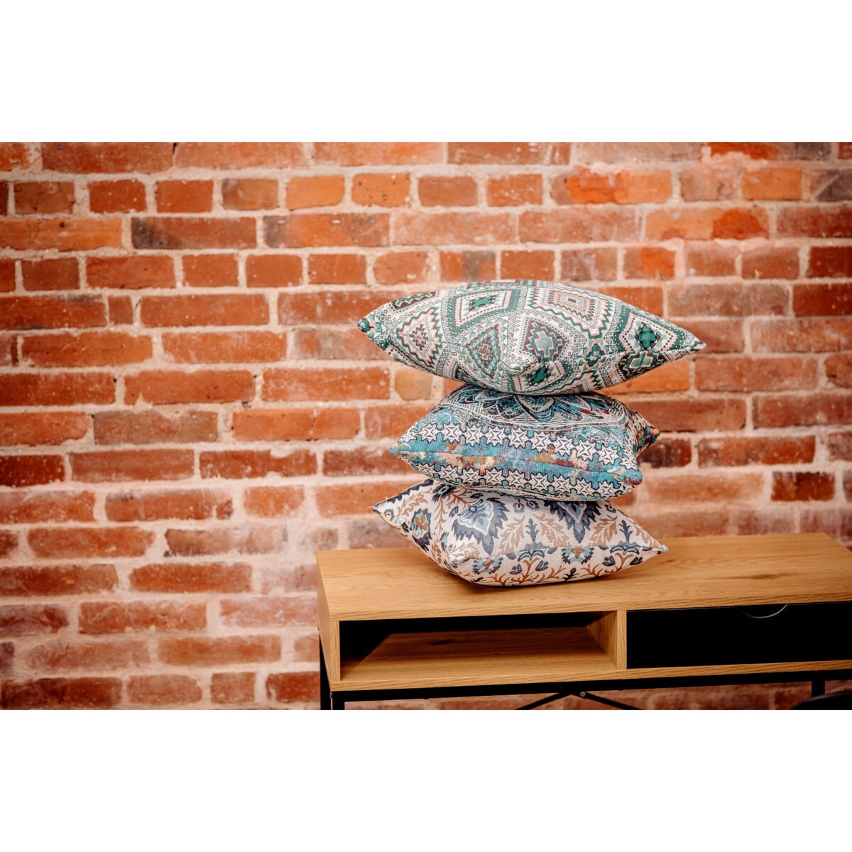 Folkowa poduszka gobelinowa 45x45 Aria - kremowo niebieska