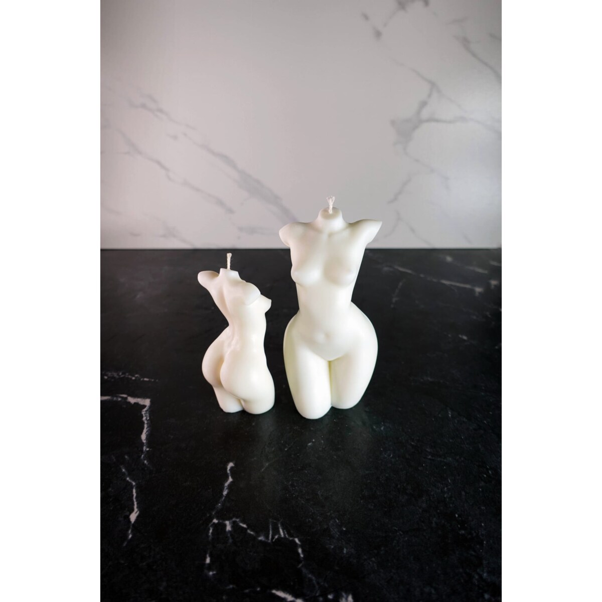 Świeca sojowa ciało kobiety Female II L, 140 g, INSPIRA