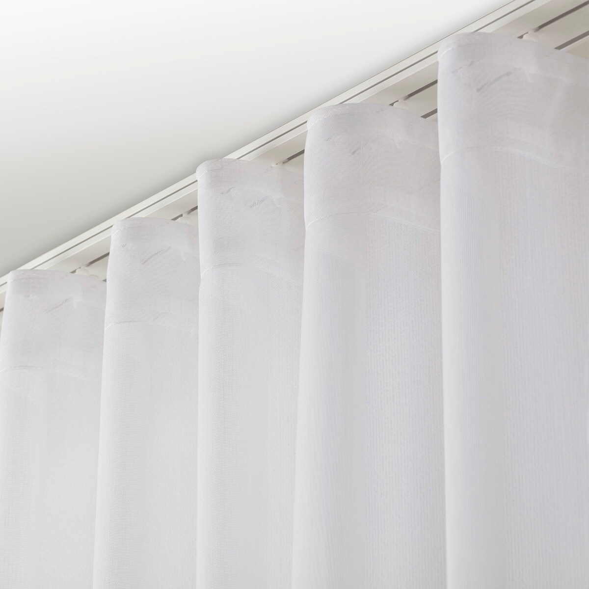 Firana na taśmie wave 300x265 biały z satynowym pasem na dole