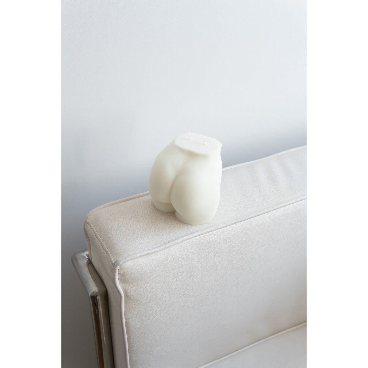 Świeca sojowa pośladki Body Part Bottom XL, 460 g, INSPIRA