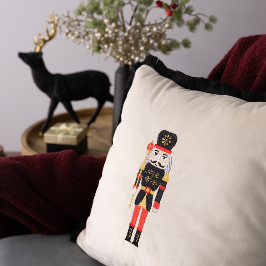 Poszewka na poduszkę Toy Soldier Cheer 43x43 cm boże narodzenie, święta, świąteczne, biały-ecru-kremowy, 43x43 cm