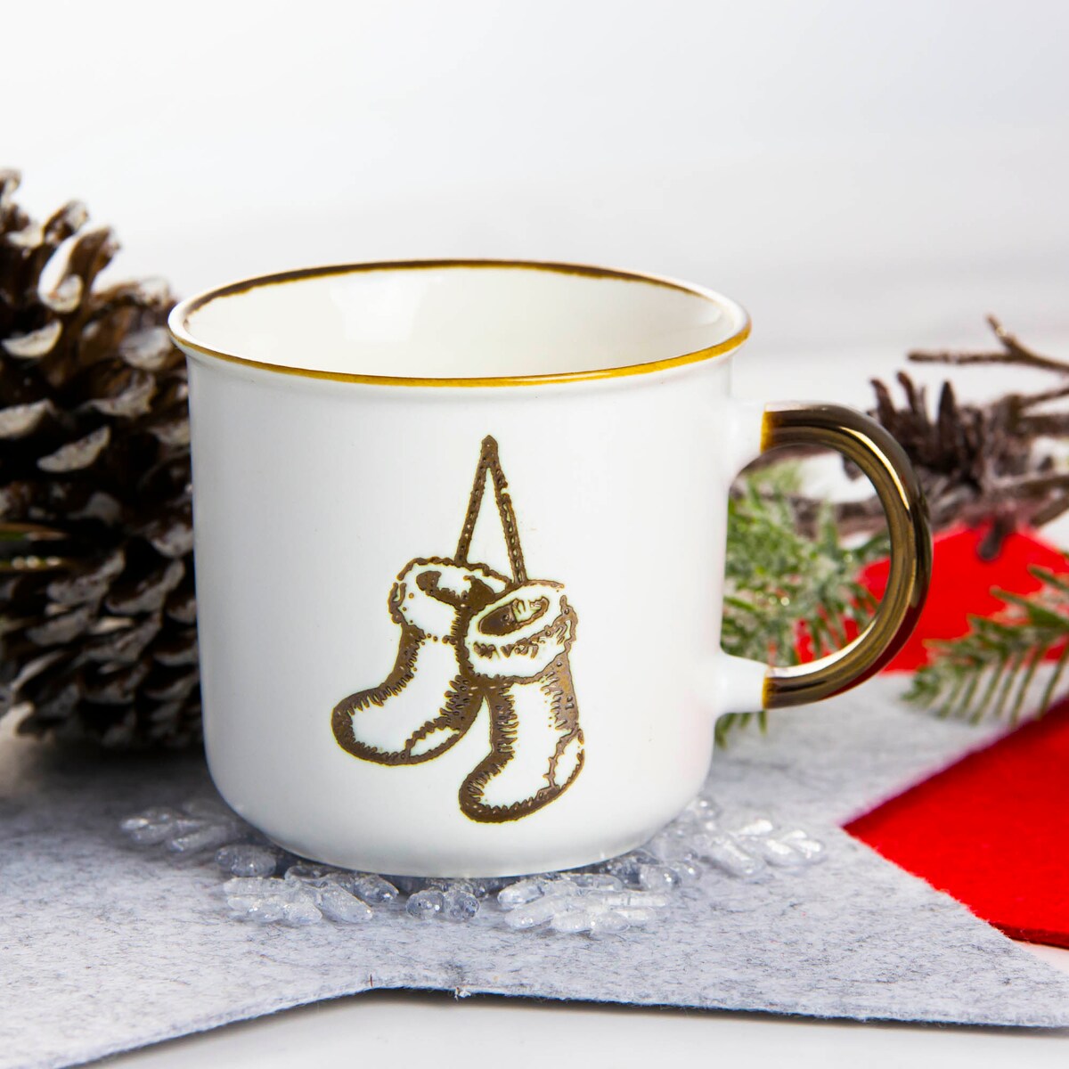 Kubek Porcelanowy Świąteczny Boże Narodzenie 400 Ml Biało-Złoty Skarpety