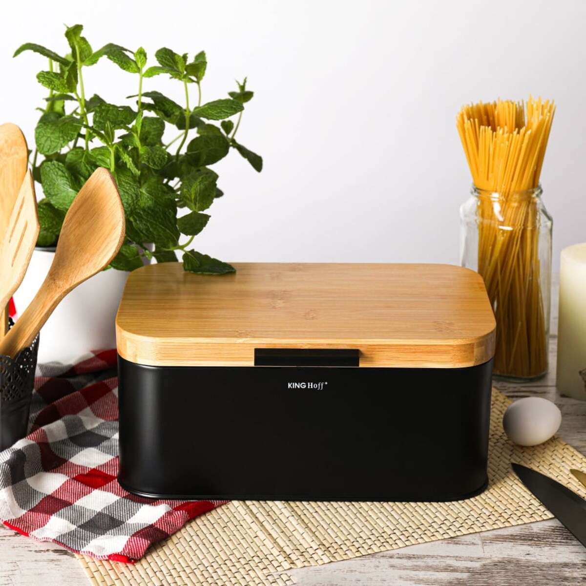 Chlebak stalowy z pokrywą bambusową pojemnik czarny KINGHOFF