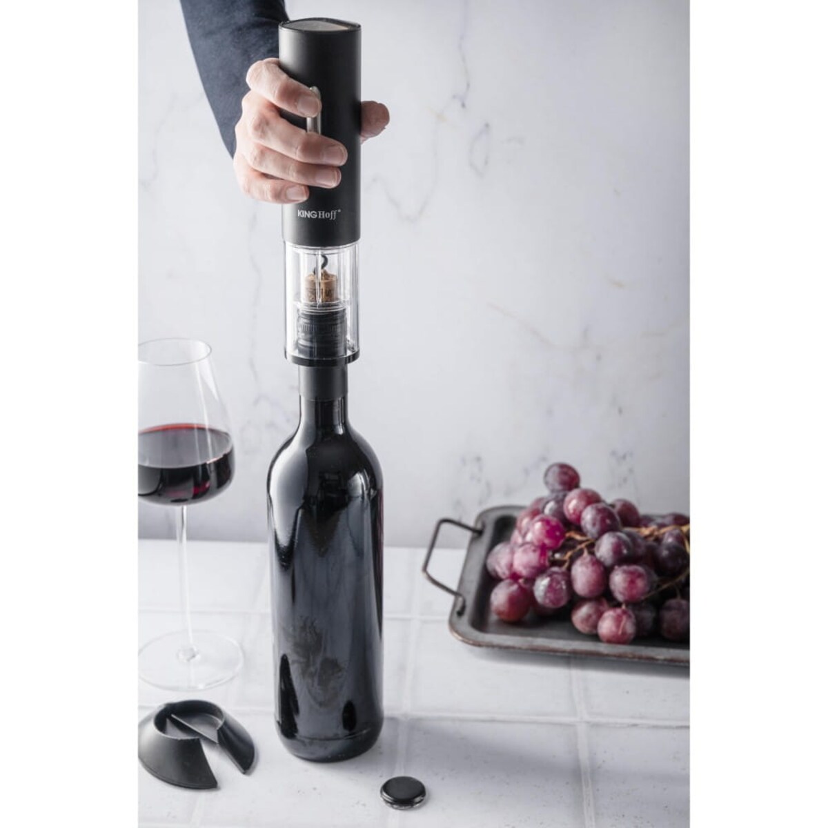 Elektryczny otwieracz korkociąg do wina butelek akumulator czarny KINGHOFF