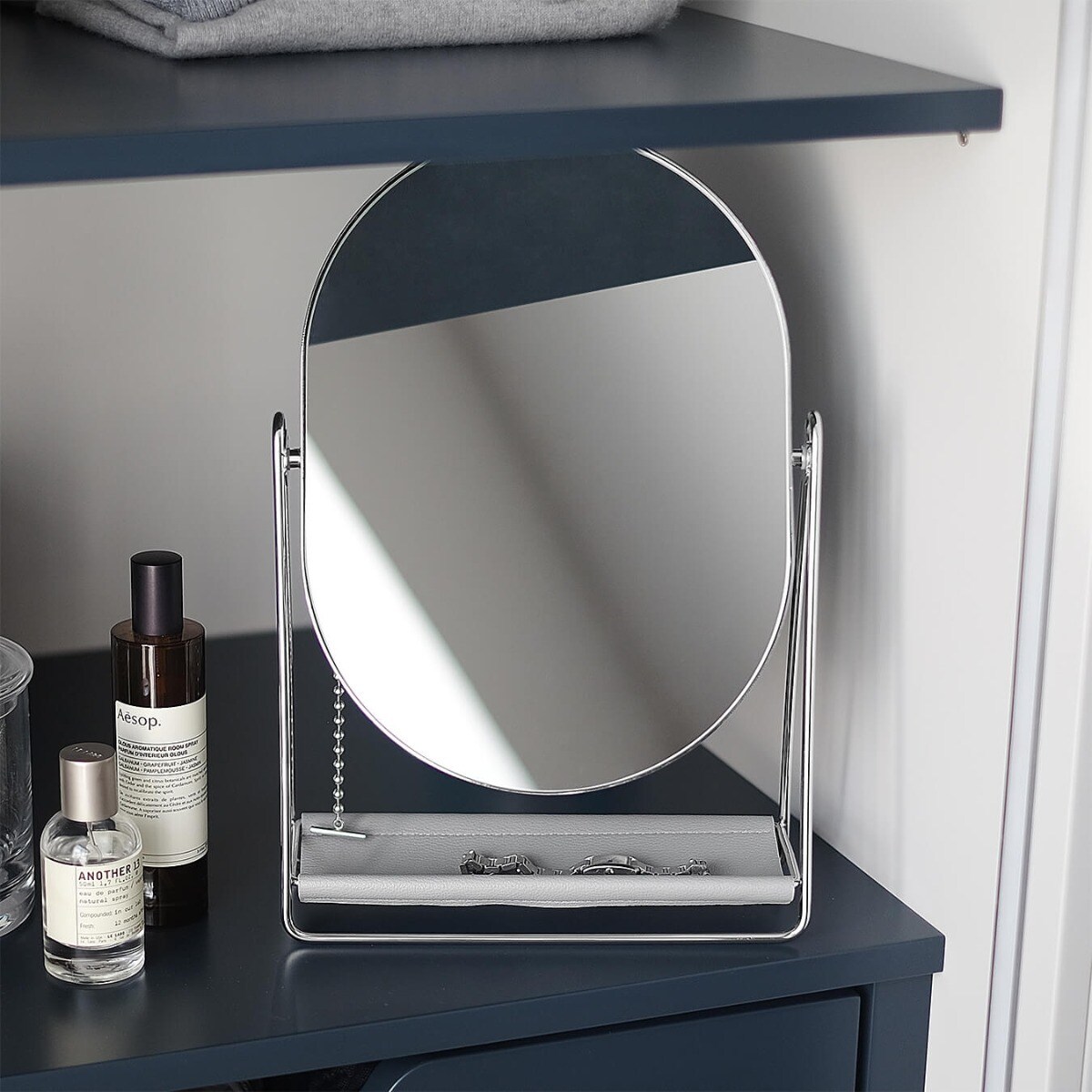 Lusterko Stackers szaro-srebrne z organizerem na biżuterię