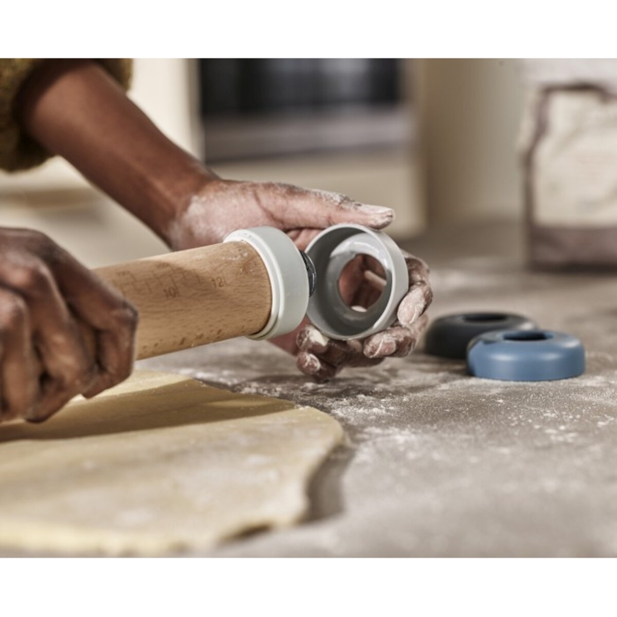 Wałek drewniany regulowany Sky, 6.4 x 42 x 6.4 cm, Joseph Joseph