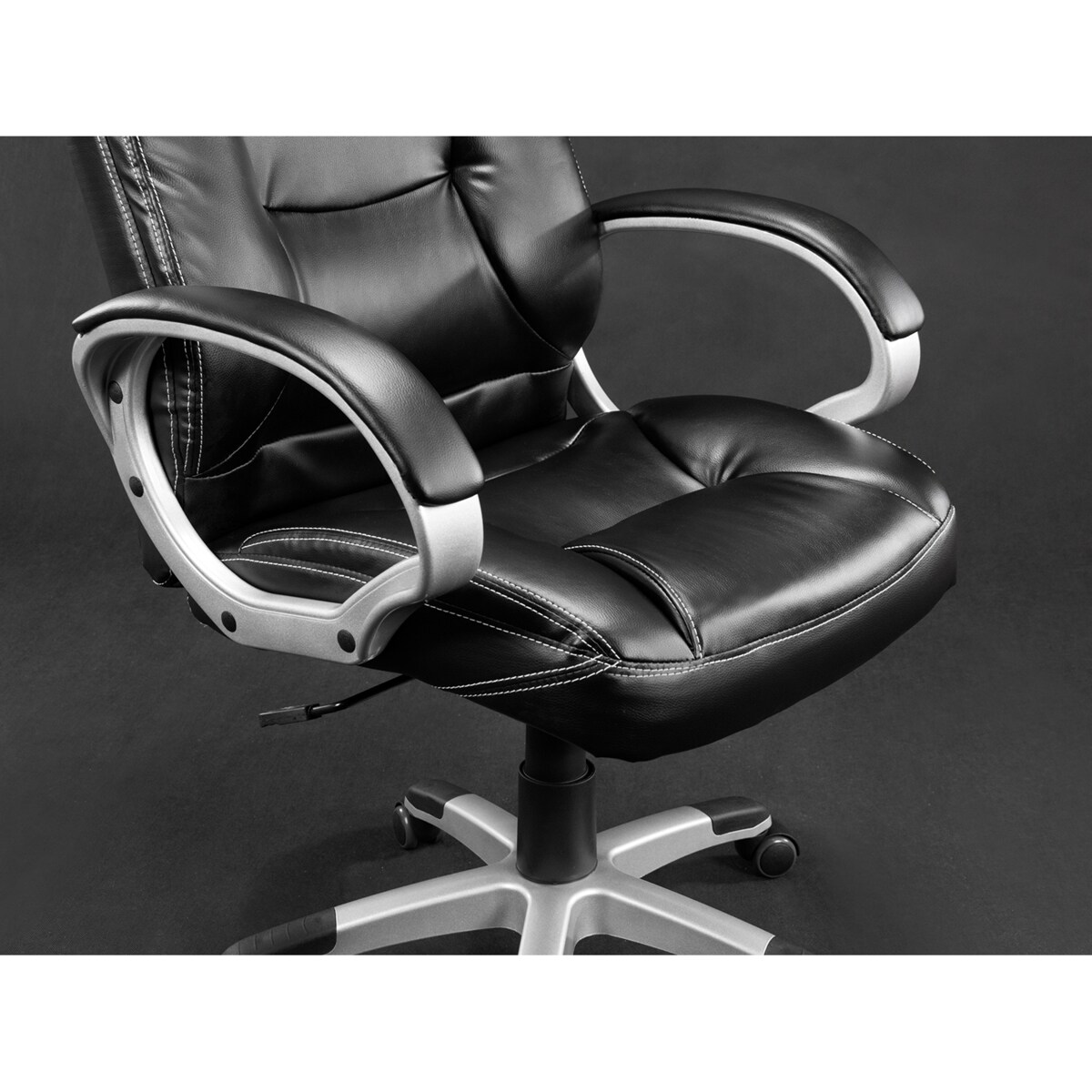 Fotel biurowy obrotowy Sofotel krzesło biurowe czarne 2230