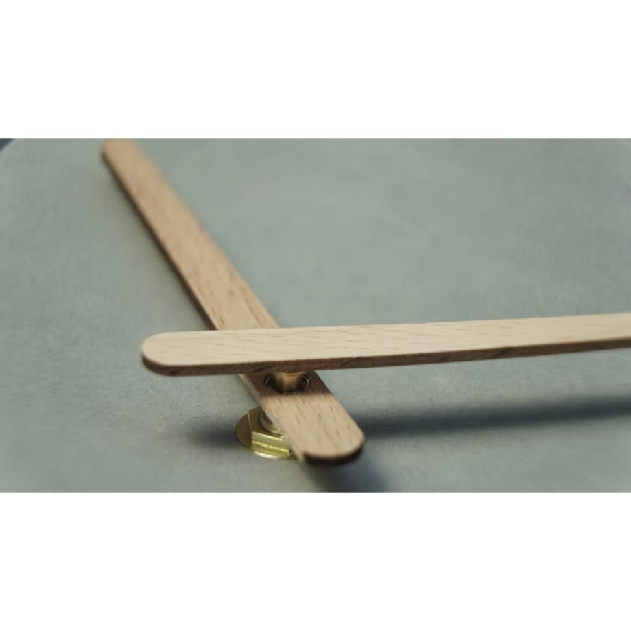 Nowoczesny zegar ścienny do salonu 3EKO 30cm szary