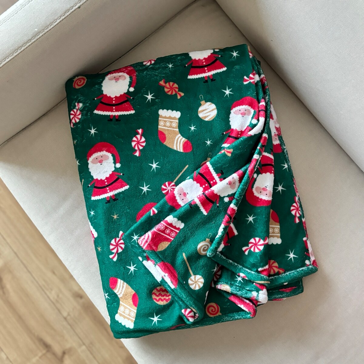 Koc świąteczny wzór Mikołaje Boże Narodzenie