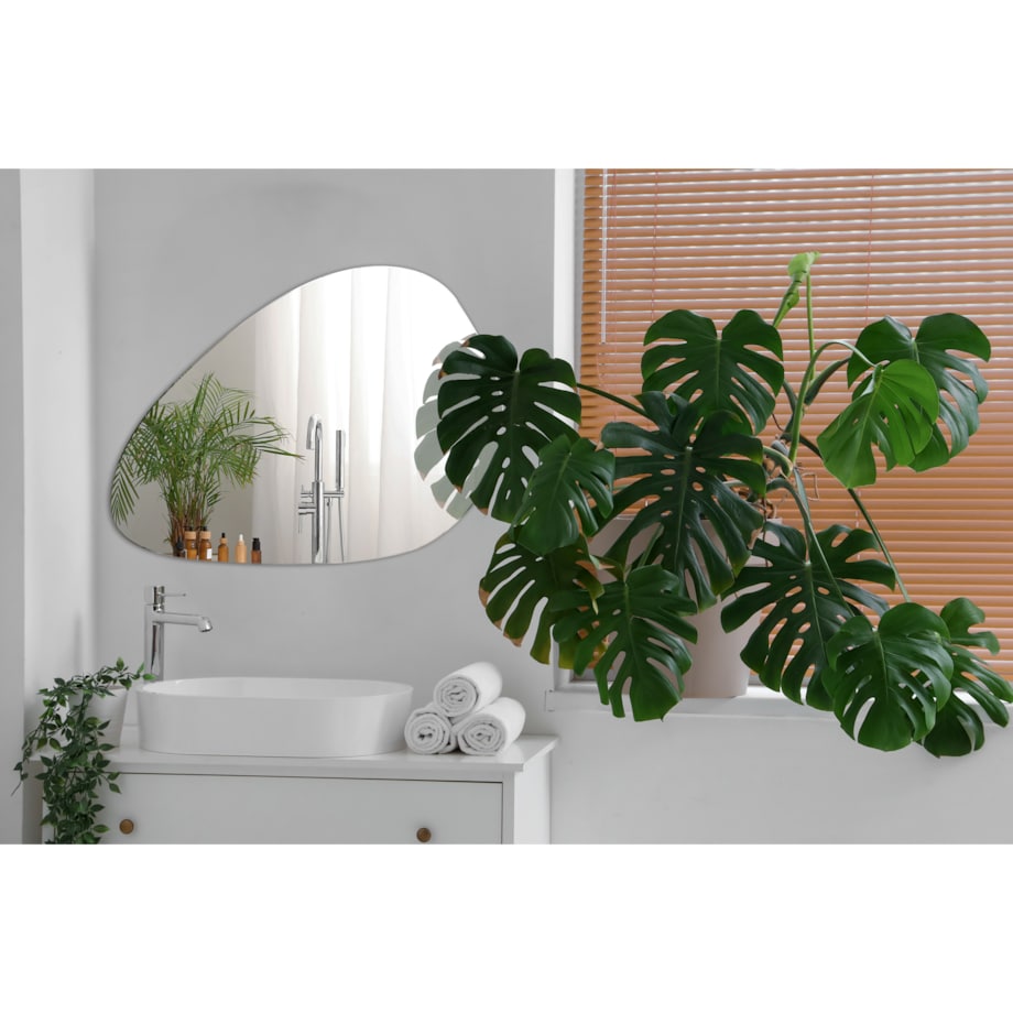 Lustro o organicznym kształcie 48,3x47,9 cm