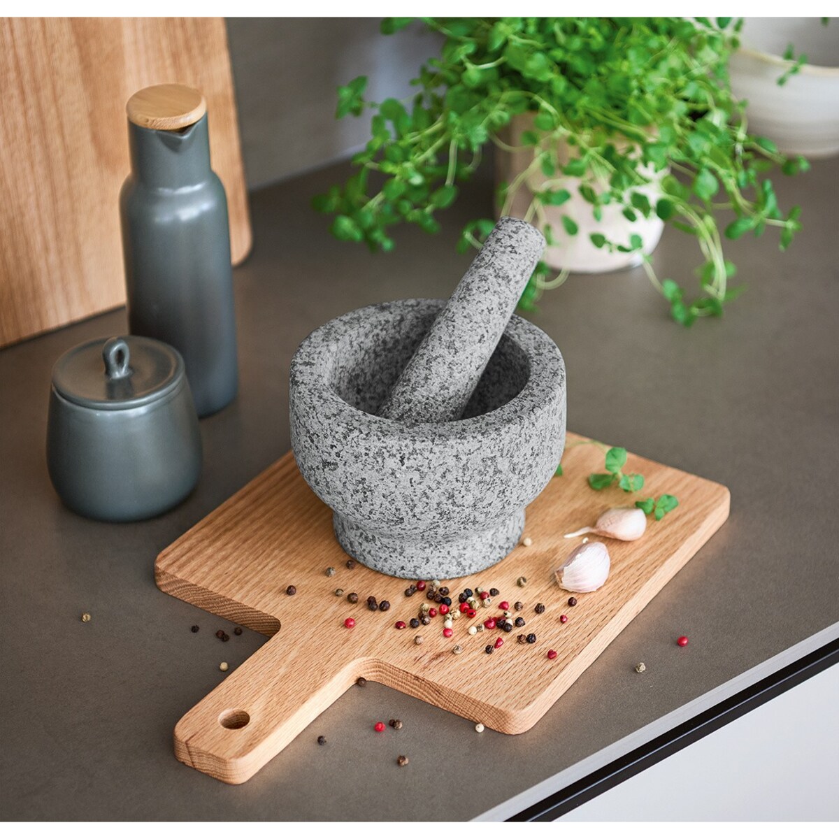 Moździerz z granitu 10x14x14 cm MORUTARU