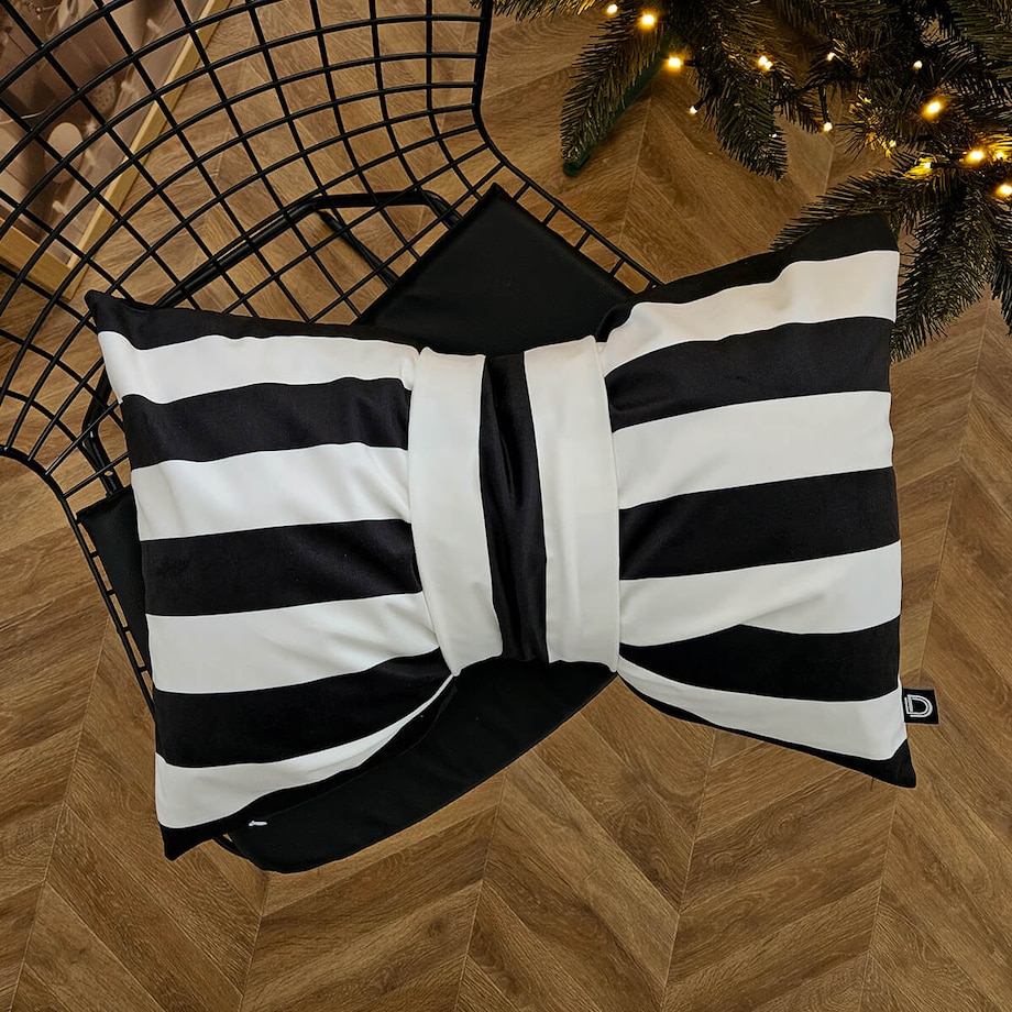 Poduszka XMAS wzór XM54 | Kokarda w paski czarna 40 x 60 cm