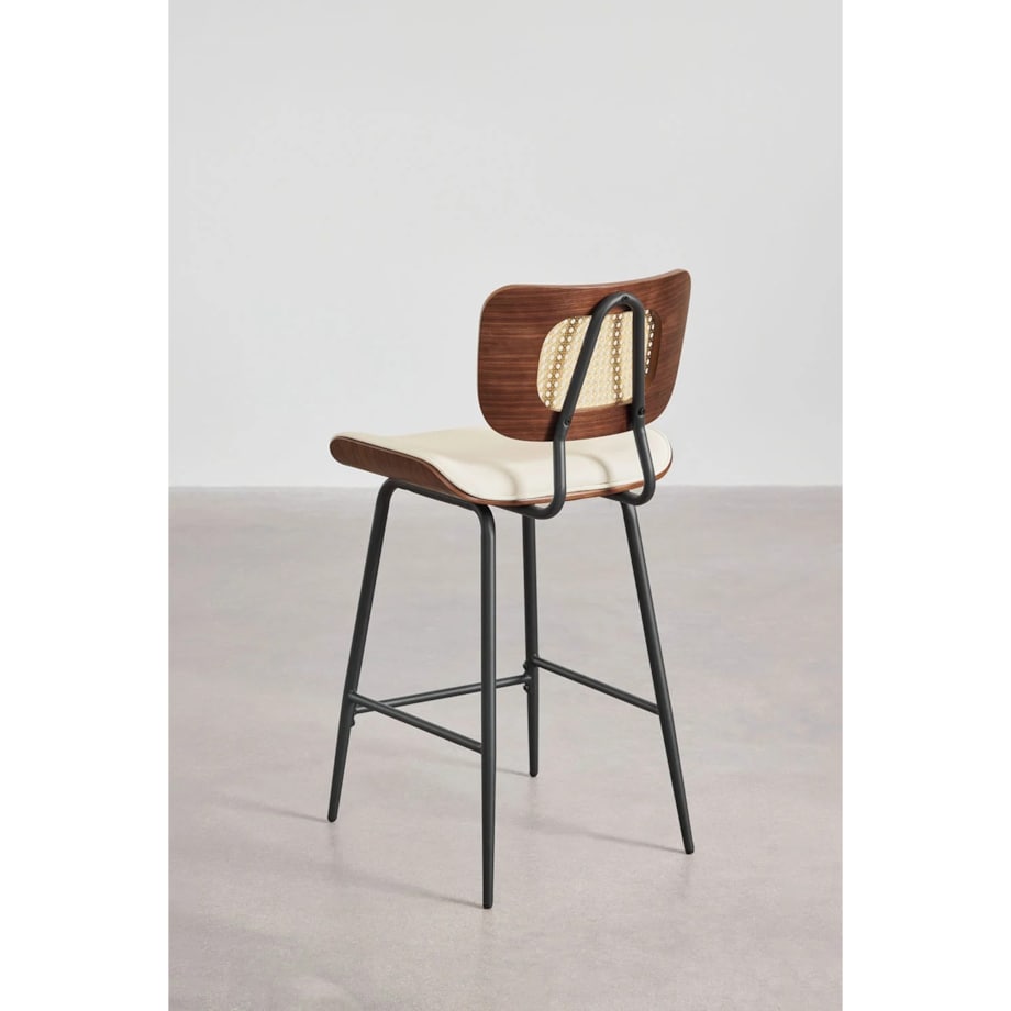 Krzesło barowe z drewna, rattanu i ekoskóry Raysa brązowe