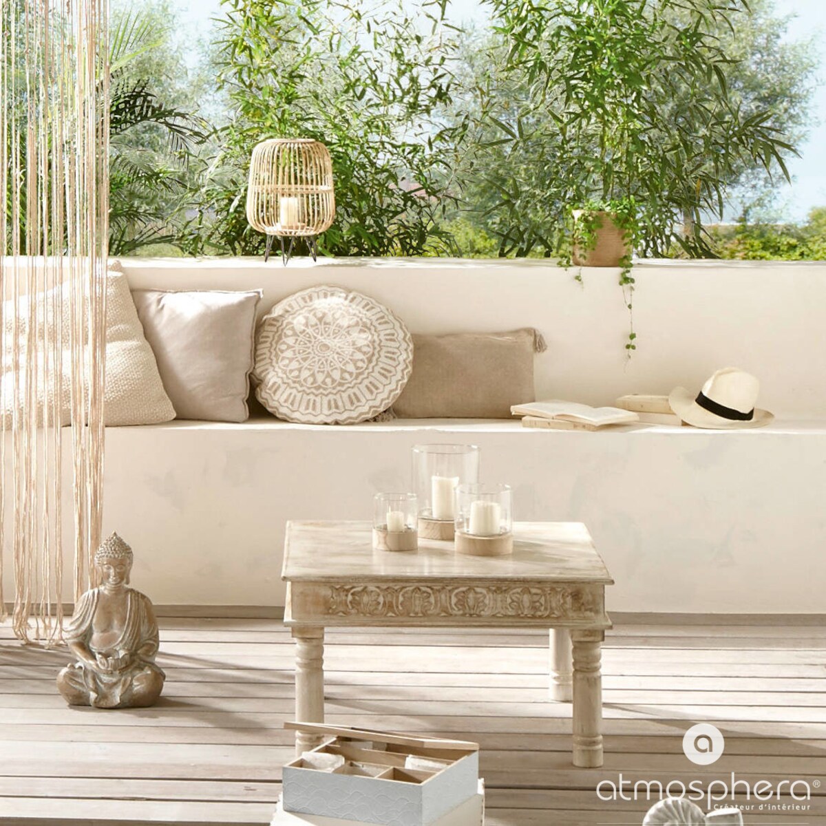 Komplet świeczników ze szkła Ete z drewnianymi podstawkami, 3 sztuki