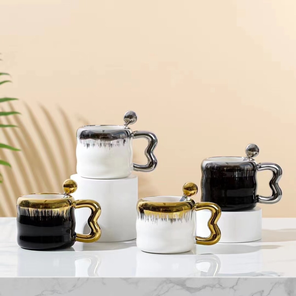 ELEGANCKI Kubek z podgrzewaczem + Łyżka + KABEL USB Kubek świąteczny GIFT