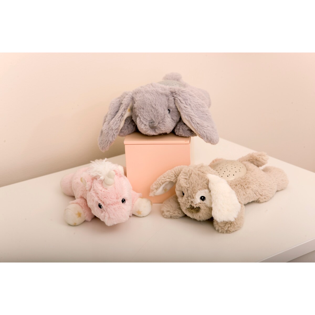 Pluszowy projektor dla dzieci - Królik Benny - przyjaciel do snu - Cloud b® Dream Buddies™