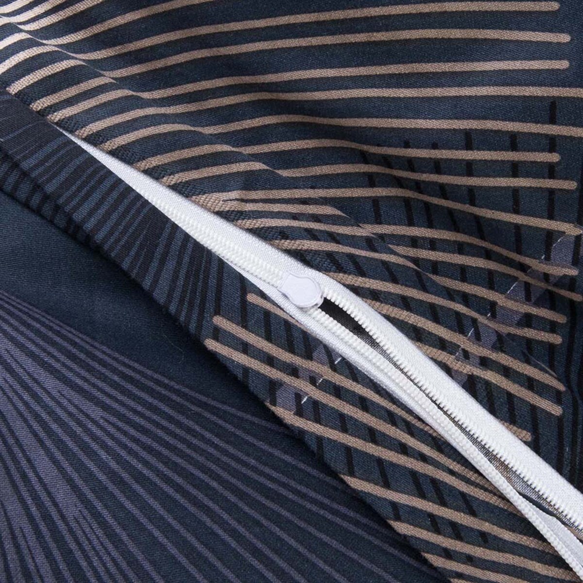 Pościel satyna bawełniana 140x200 Lunavia liście miłorzębu na niebieskim tle, Satynlove