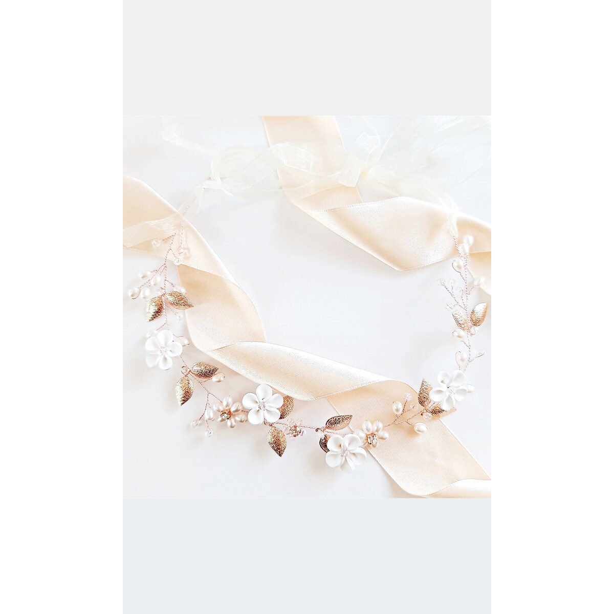 Wianek rose gold z kwiatami listkami perełkami delikatny przyjęcie wesele