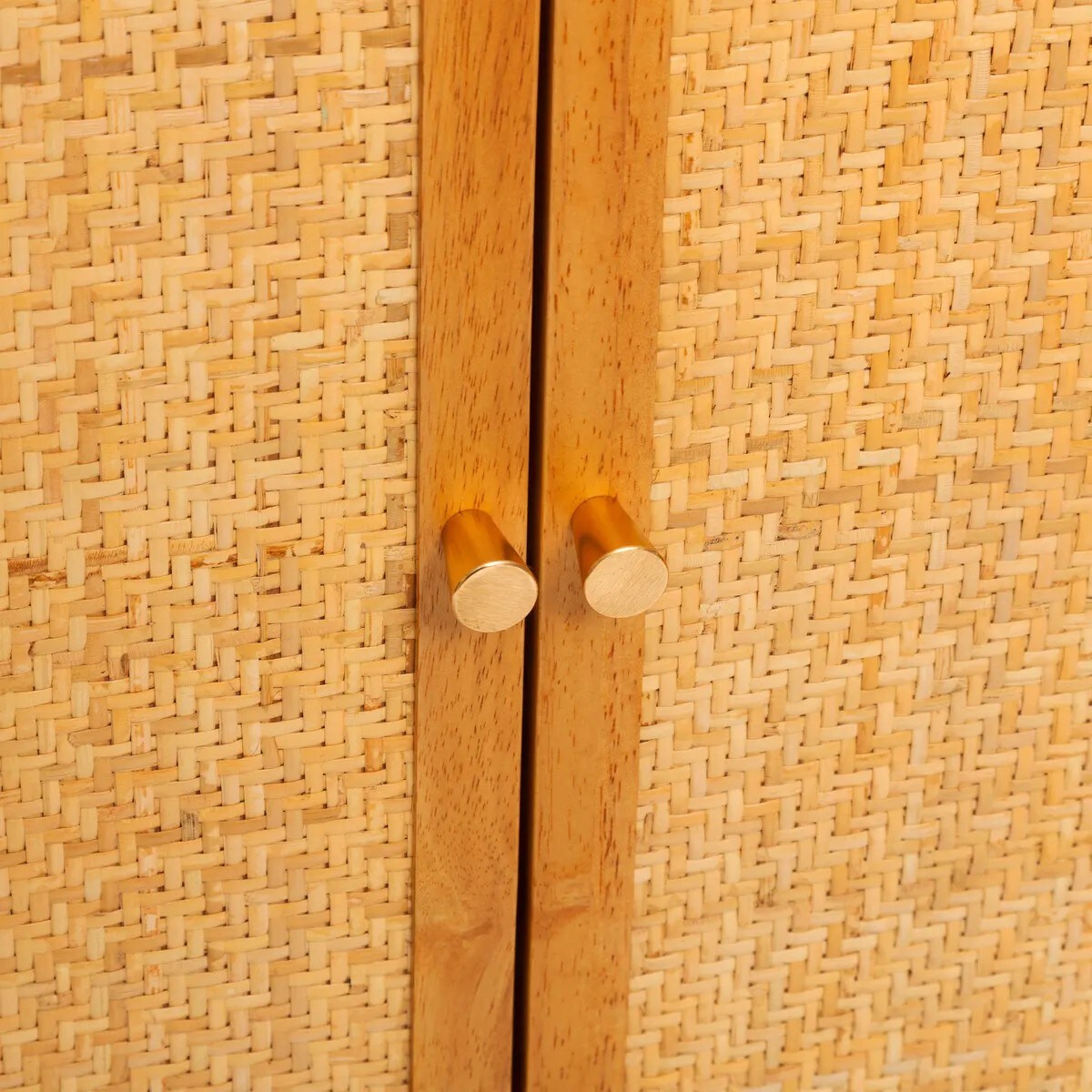 Komoda z drewna kauczukowego i plecionki Olbia 150 cm