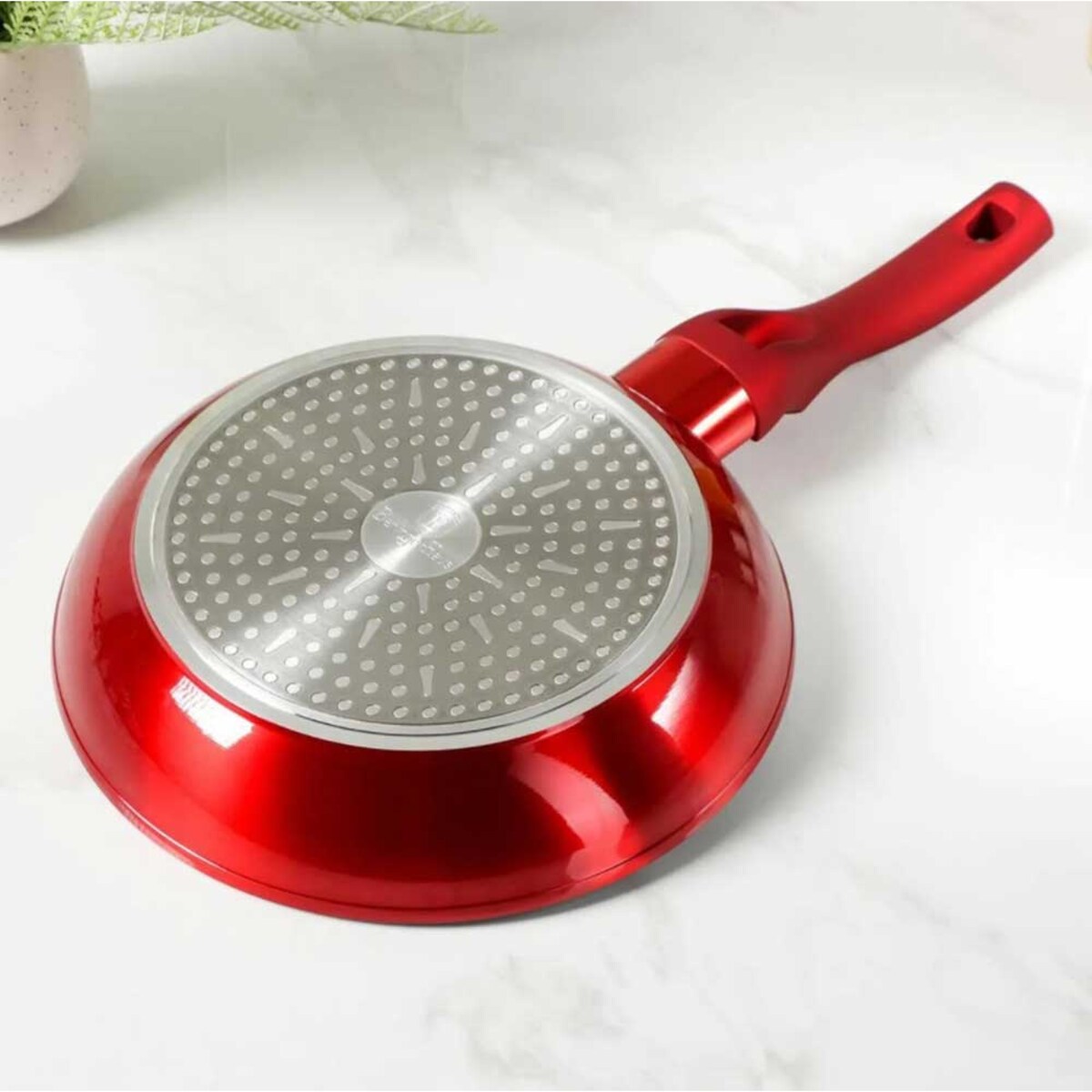 Zestaw 22 elementów garnki, patelnie, akcesoria kuchenne, noże Metallic Line Burgundy Berlinger Haus BH-7180